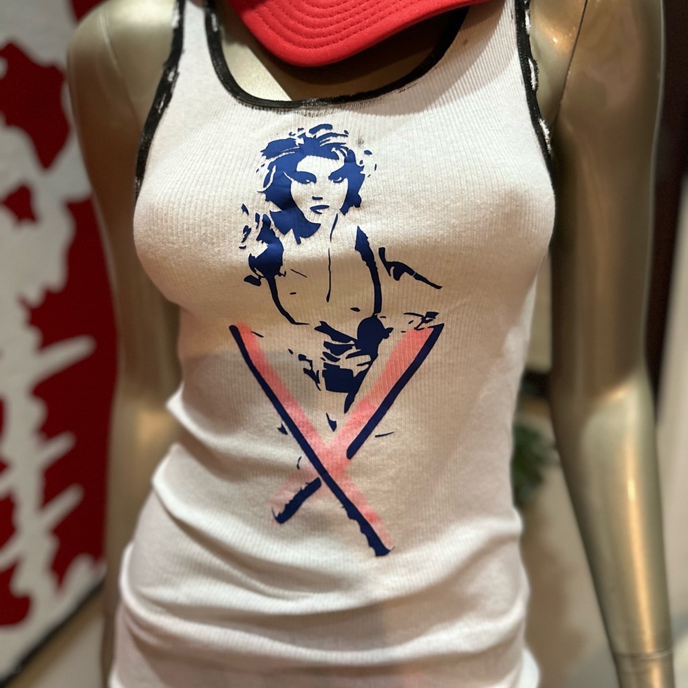⚡️BARBARELLA Queen of the Galaxy distressed soft ribbed graphic soft tank top M